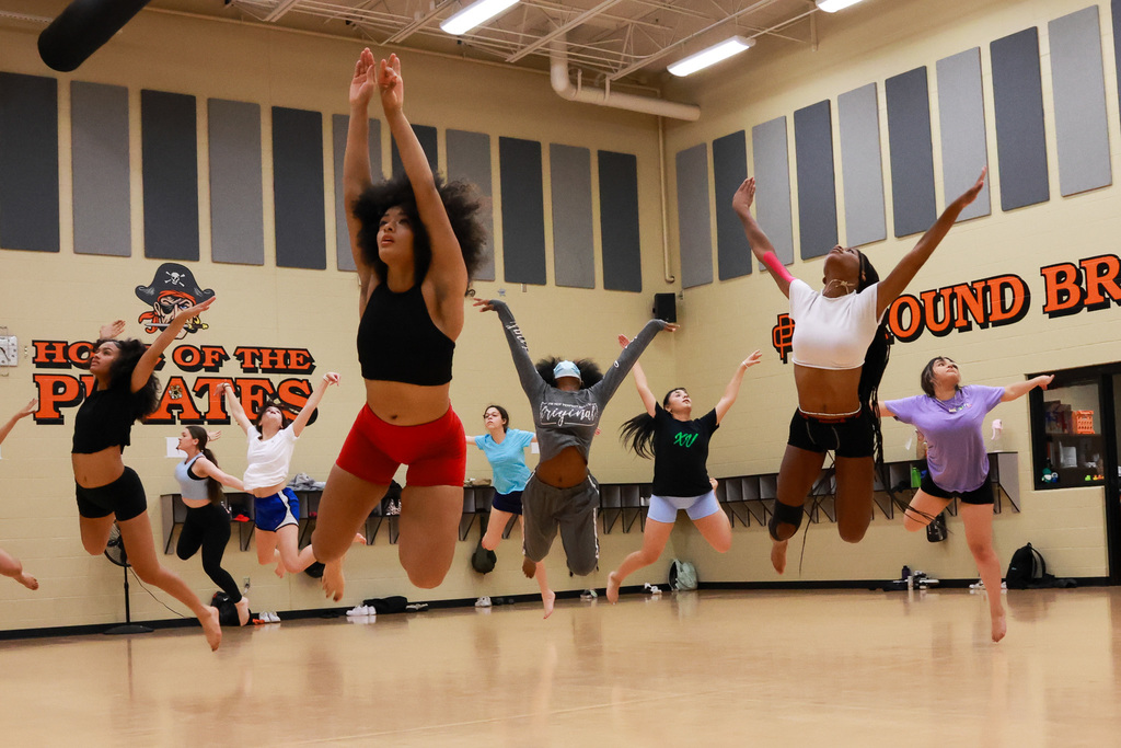 EDC Dancers
